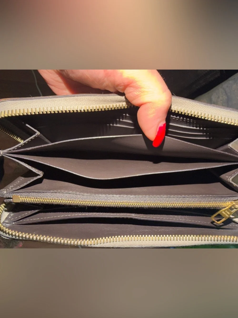 Louis Vuitton Comete Zip Around Wallet Taurillon Leather Taupe Gray M63104 - Picture 11 of 15